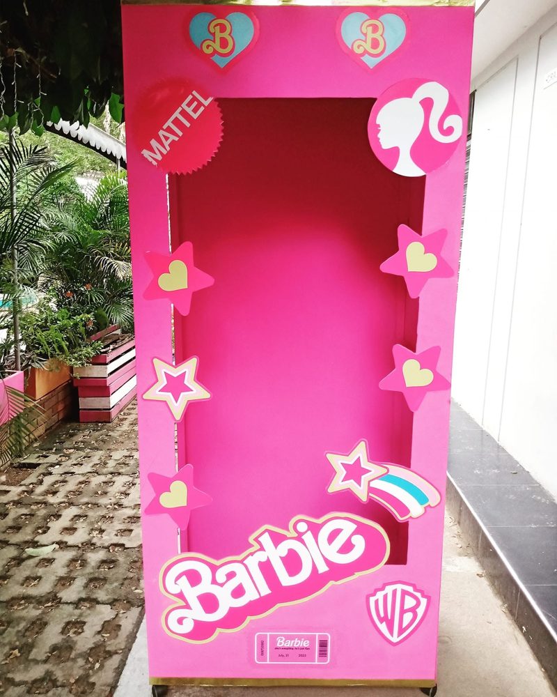 Caja decorativa tipo muñeca para fotos